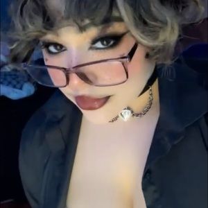 Meet your Posher, Amarah